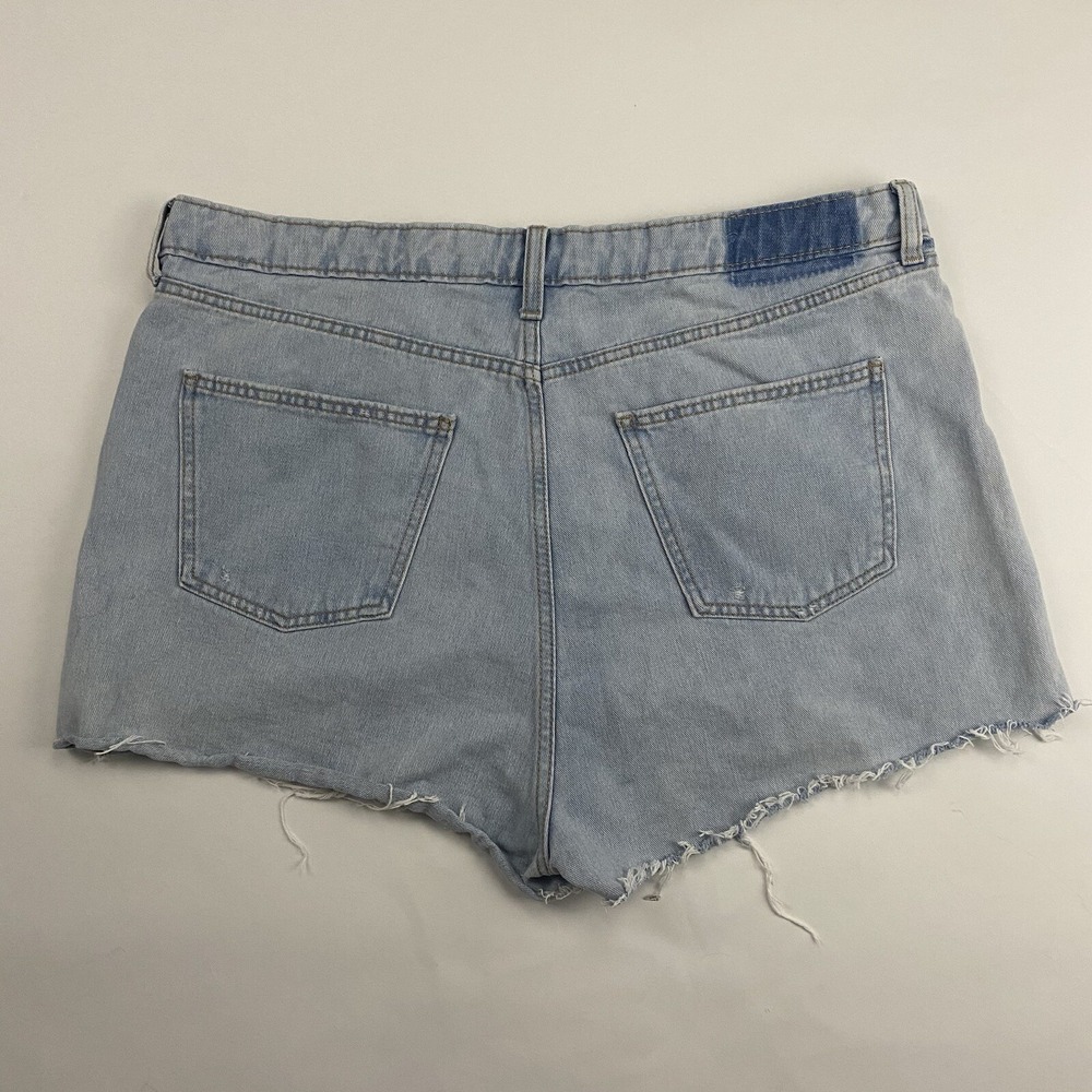 Wild Fable Highest Rise Cutoff Denim Blue Jean Shorts Size 18 Light Wash Cotton - Picture 9 of 10